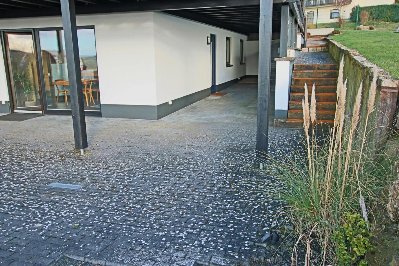 Hunsrueck Valley View Apartment With Cedar Sauna Bruschied المظهر الخارجي الصورة
