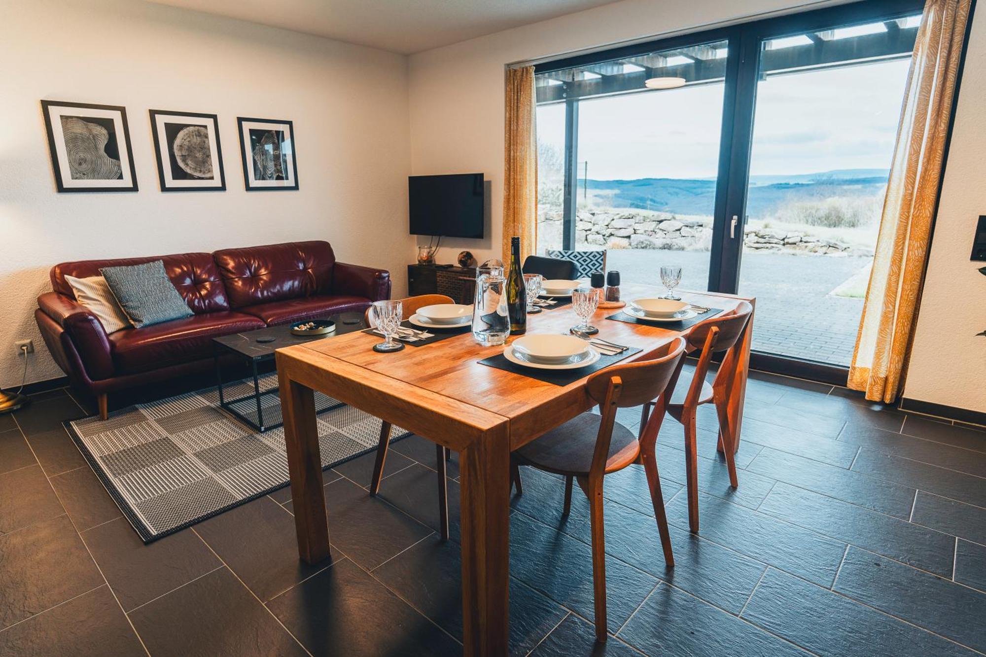 Hunsrueck Valley View Apartment With Cedar Sauna Bruschied المظهر الخارجي الصورة